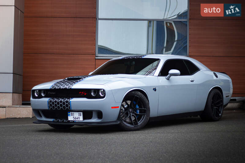 Dodge Challenger 2021