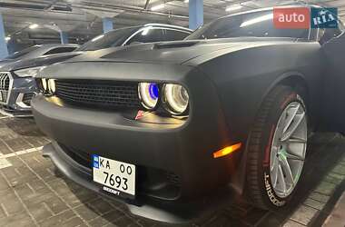 Купе Dodge Challenger 2016 в Киеве