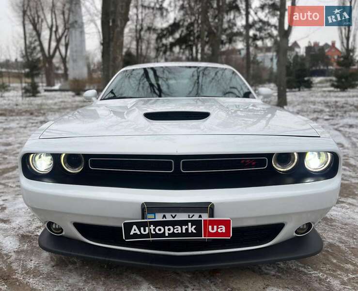 Купе Dodge Challenger 2019 в Киеве