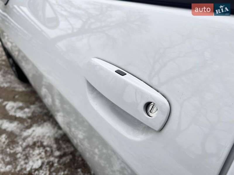 Купе Dodge Challenger 2019 в Киеве