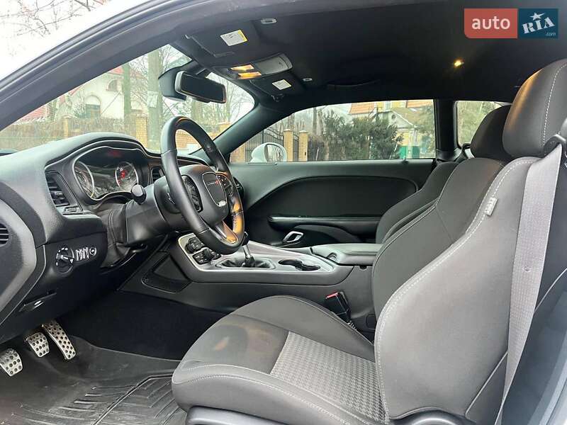Купе Dodge Challenger 2019 в Киеве