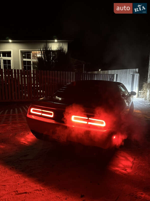 Купе Dodge Challenger 2021 в Киеве фото 11 Купе Dodge Challenger 2021 в Киеве