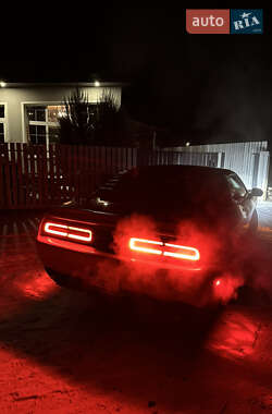 Купе Dodge Challenger 2021 в 