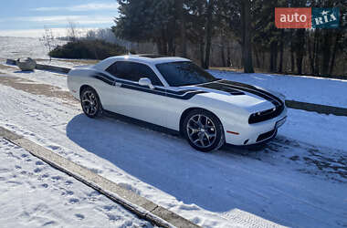 Купе Dodge Challenger 2015 в 