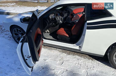 Купе Dodge Challenger 2015 в 
