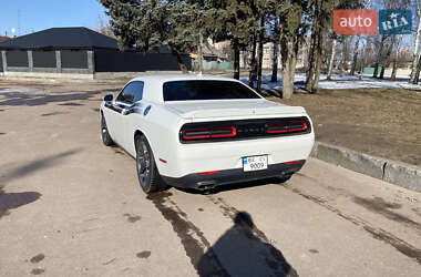 Купе Dodge Challenger 2015 в 