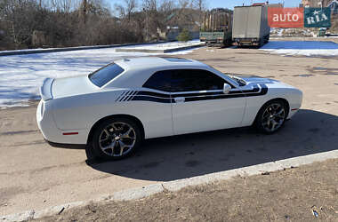 Купе Dodge Challenger 2015 в 