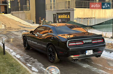 Купе Dodge Challenger 2016 в Киеве