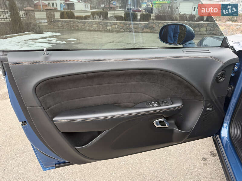 Купе Dodge Challenger 2020 в Кропивницькому
