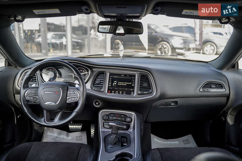 Купе Dodge Challenger 2019 в Черновцах