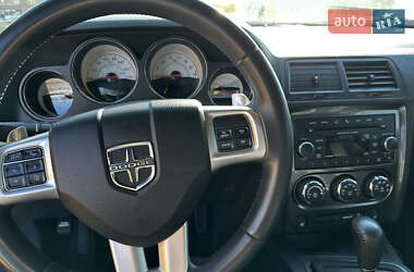 Купе Dodge Challenger 2013 в 