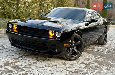 Купе Dodge Challenger 2015 в Дніпрі