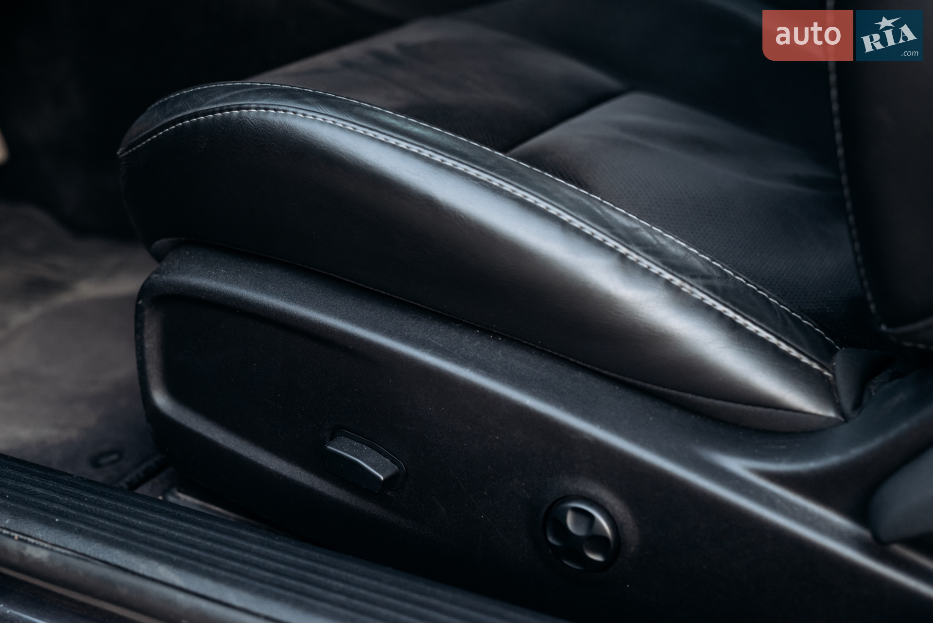 2018 Dodge Challenger - мініатюра 10