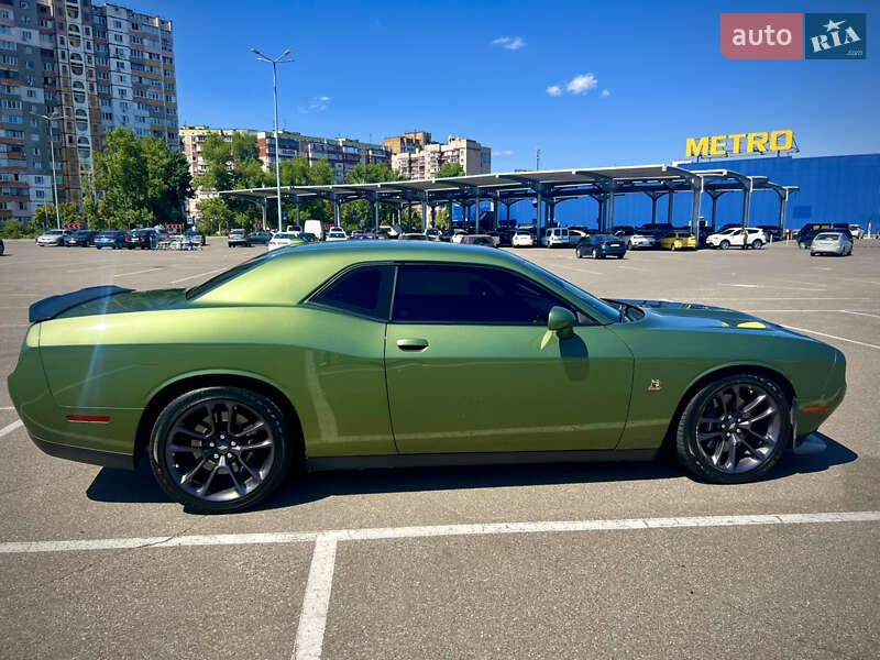 Купе Dodge Challenger 2022 в Киеве