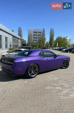Купе Dodge Challenger 2022 в 