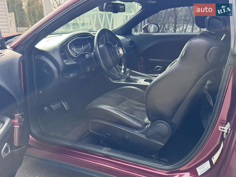 Купе Dodge Challenger 2017 в Киеве