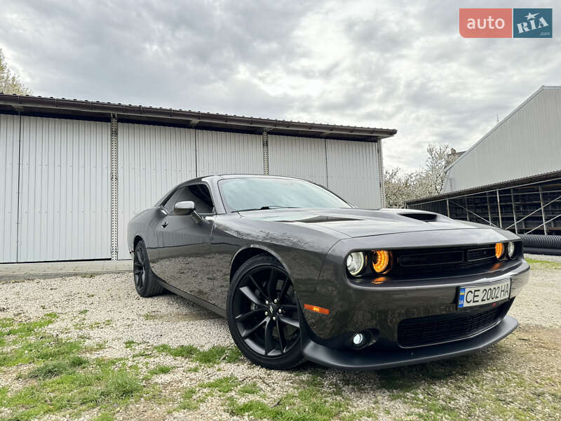 Купе Dodge Challenger 2021 в 