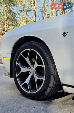 Купе Dodge Challenger 2018 в 