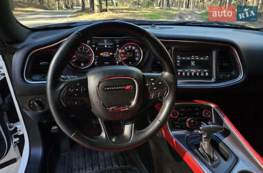 Купе Dodge Challenger 2018 в 