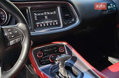 Купе Dodge Challenger 2018 в 