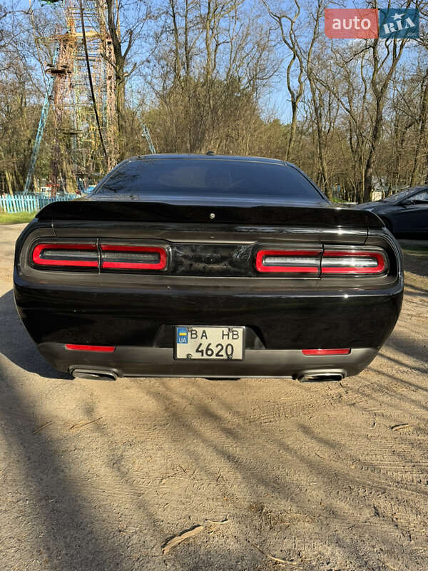 Купе Dodge Challenger 2018 в Кременчуге