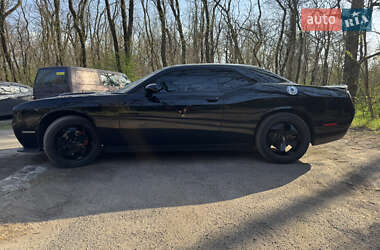Купе Dodge Challenger 2018 в 