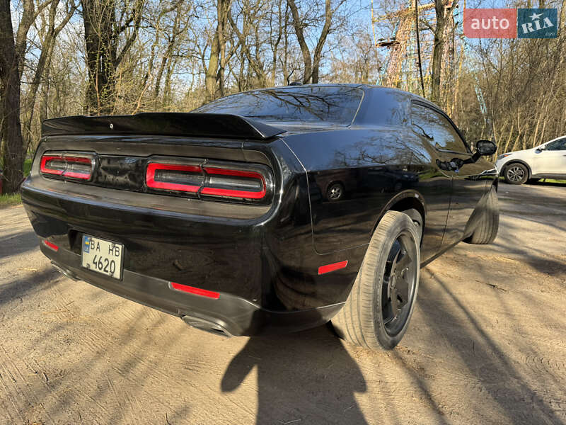 Купе Dodge Challenger 2018 в Кременчуге