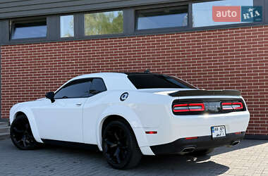 Купе Dodge Challenger 2018 в 