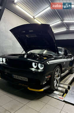 Купе Dodge Challenger 2016 в Києві