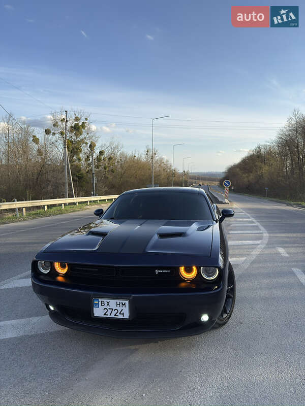 Купе Dodge Challenger 2016 в Каменец-Подольском фото 12 Купе Dodge Challenger 2016 в Каменец-Подольском