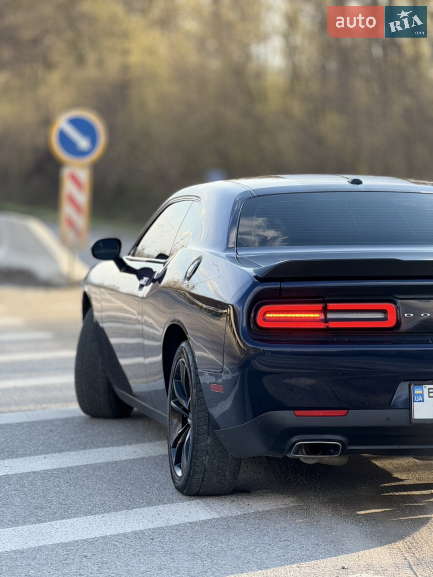 2016 Dodge Challenger - мініатюра 38