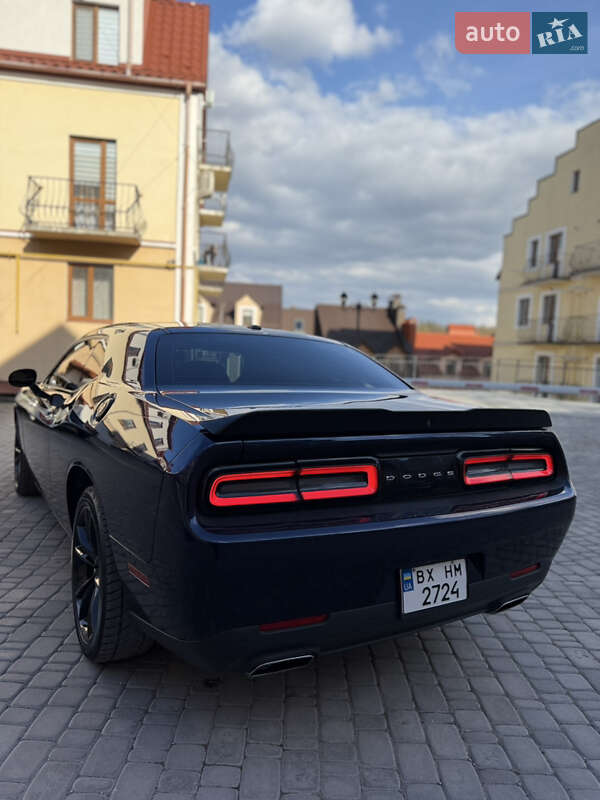 Купе Dodge Challenger 2016 в Каменец-Подольском фото 39 Купе Dodge Challenger 2016 в Каменец-Подольском