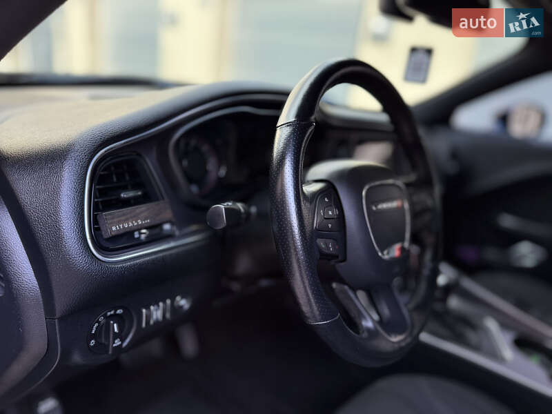 Купе Dodge Challenger 2016 в Каменец-Подольском фото 64 Купе Dodge Challenger 2016 в Каменец-Подольском