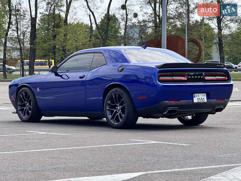 Купе Dodge Challenger 2020 в Киеве