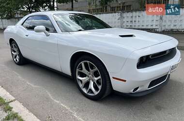 Купе Dodge Challenger 2016 в 