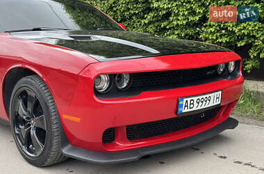 Купе Dodge Challenger 2011 в 