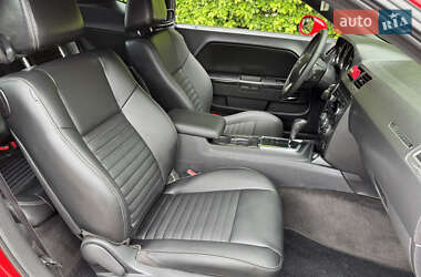 Купе Dodge Challenger 2011 в 