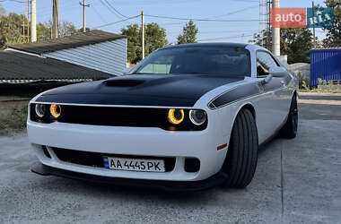 Купе Dodge Challenger 2016 в Днепре