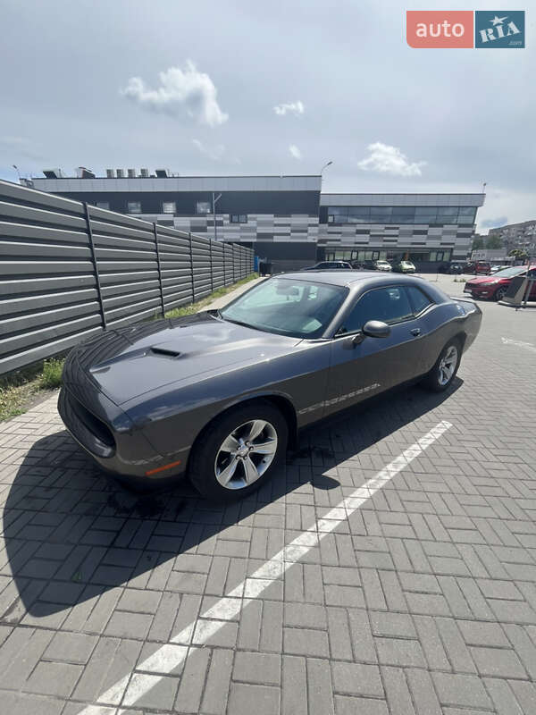 Dodge Challenger