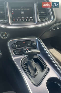 Купе Dodge Challenger 2018 в 