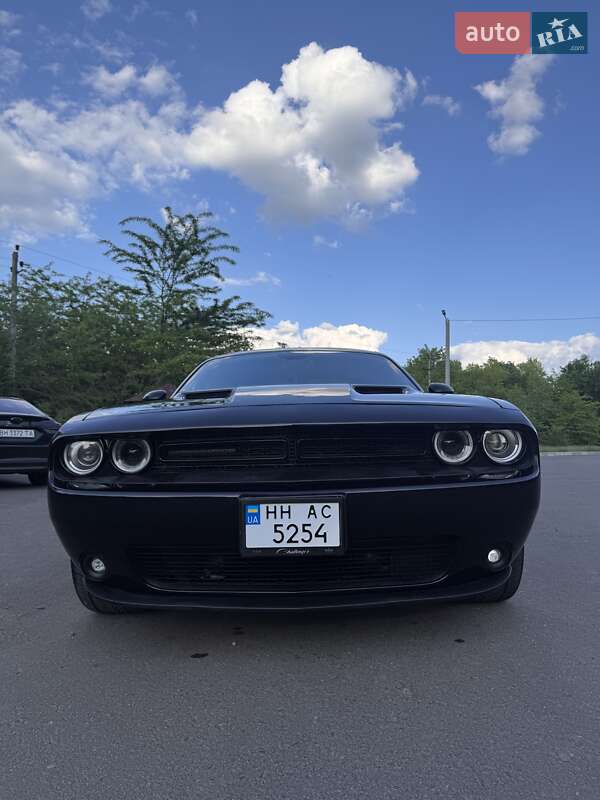 Купе Dodge Challenger 2015 в Одесі