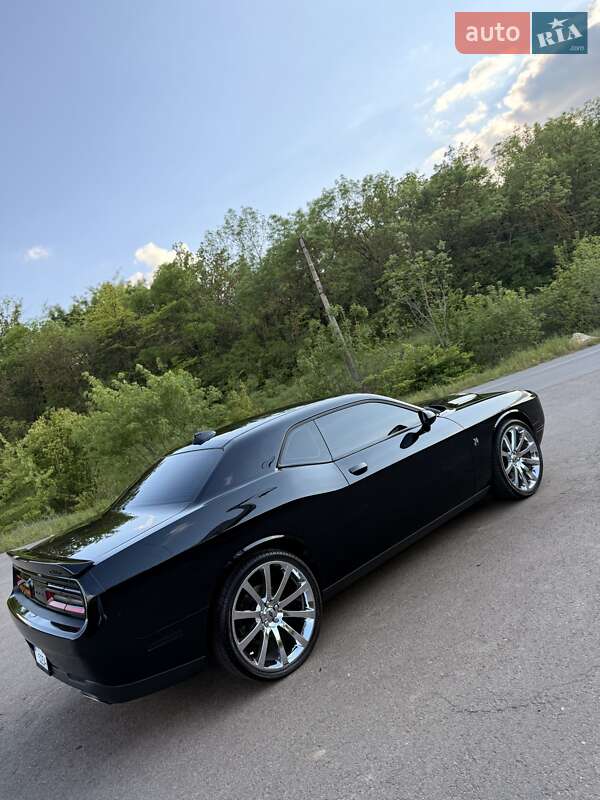 Купе Dodge Challenger 2015 в Одесі