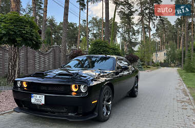 Купе Dodge Challenger 2018 в 