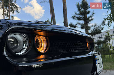Купе Dodge Challenger 2018 в 