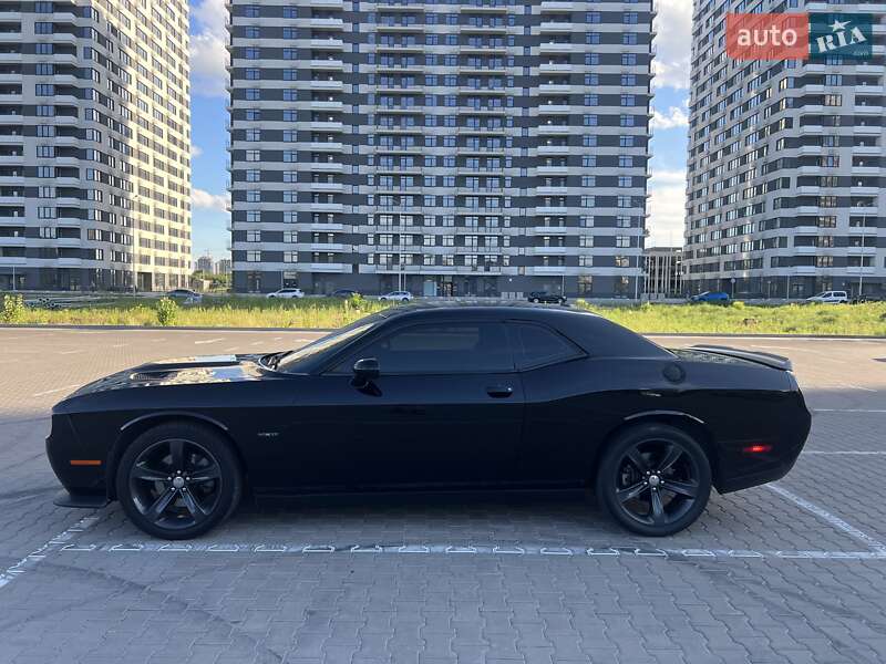 Купе Dodge Challenger 2015 в Киеве