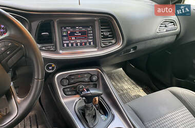 Купе Dodge Challenger 2018 в 