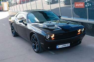 Купе Dodge Challenger 2017 в 