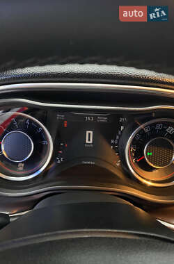 Купе Dodge Challenger 2015 в 