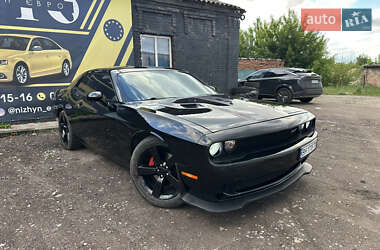 Купе Dodge Challenger 2014 в 