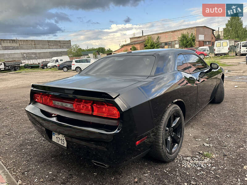 Купе Dodge Challenger 2014 в Ніжині